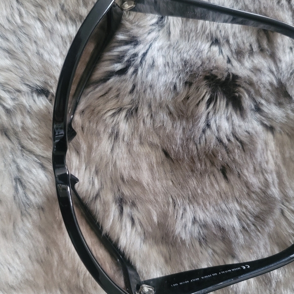 Vintage Gucci Sunglasses with case & cleaning cloth. - Picture 7 of 9